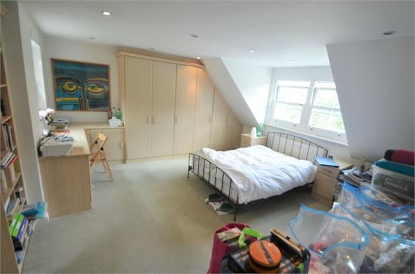Priory Field Drive, Edgware, HA8
